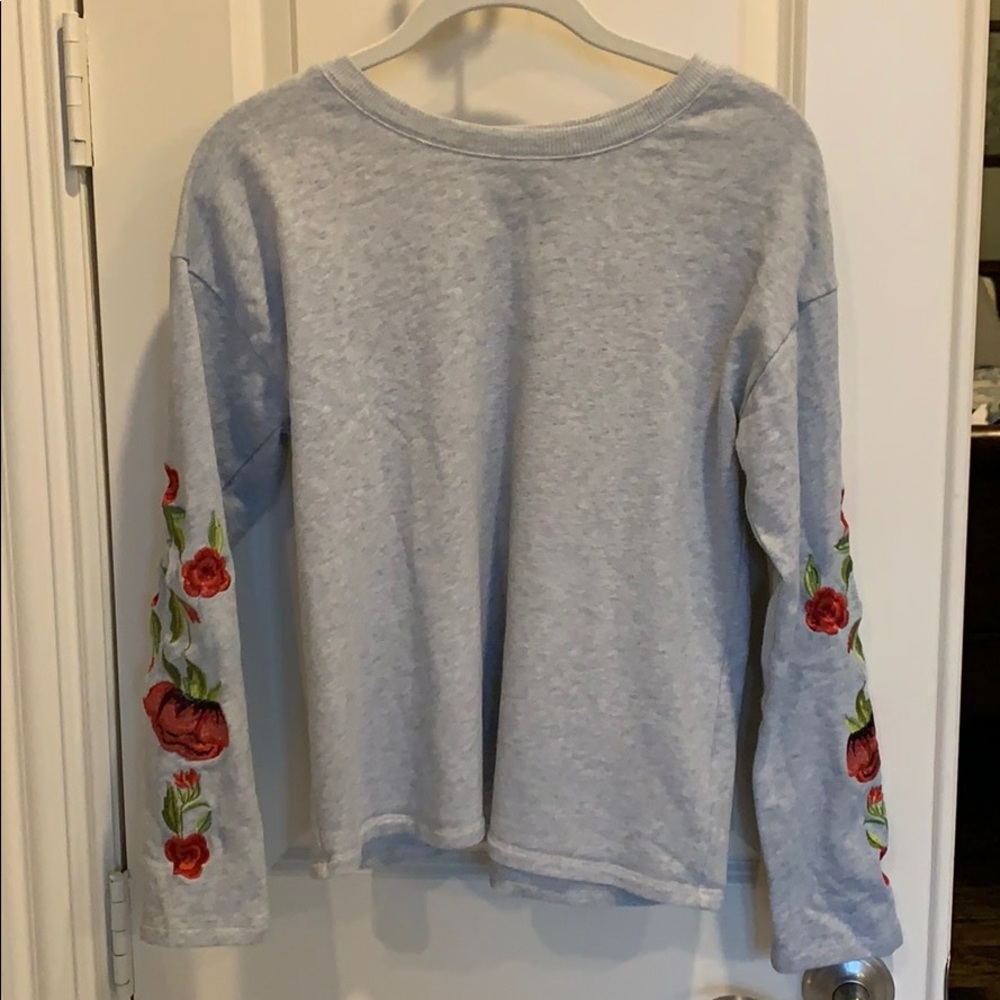 Truly Me Rose sweatshirt